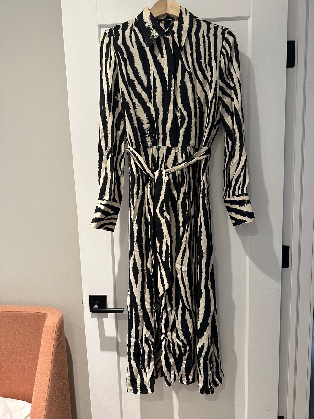 NWOT Massimo Dutti Black and Cream Zebra-Print Maxi Shirt Dress